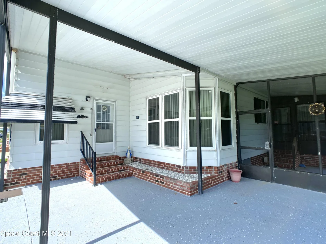 Photo of 1912 Seagrape Street NE