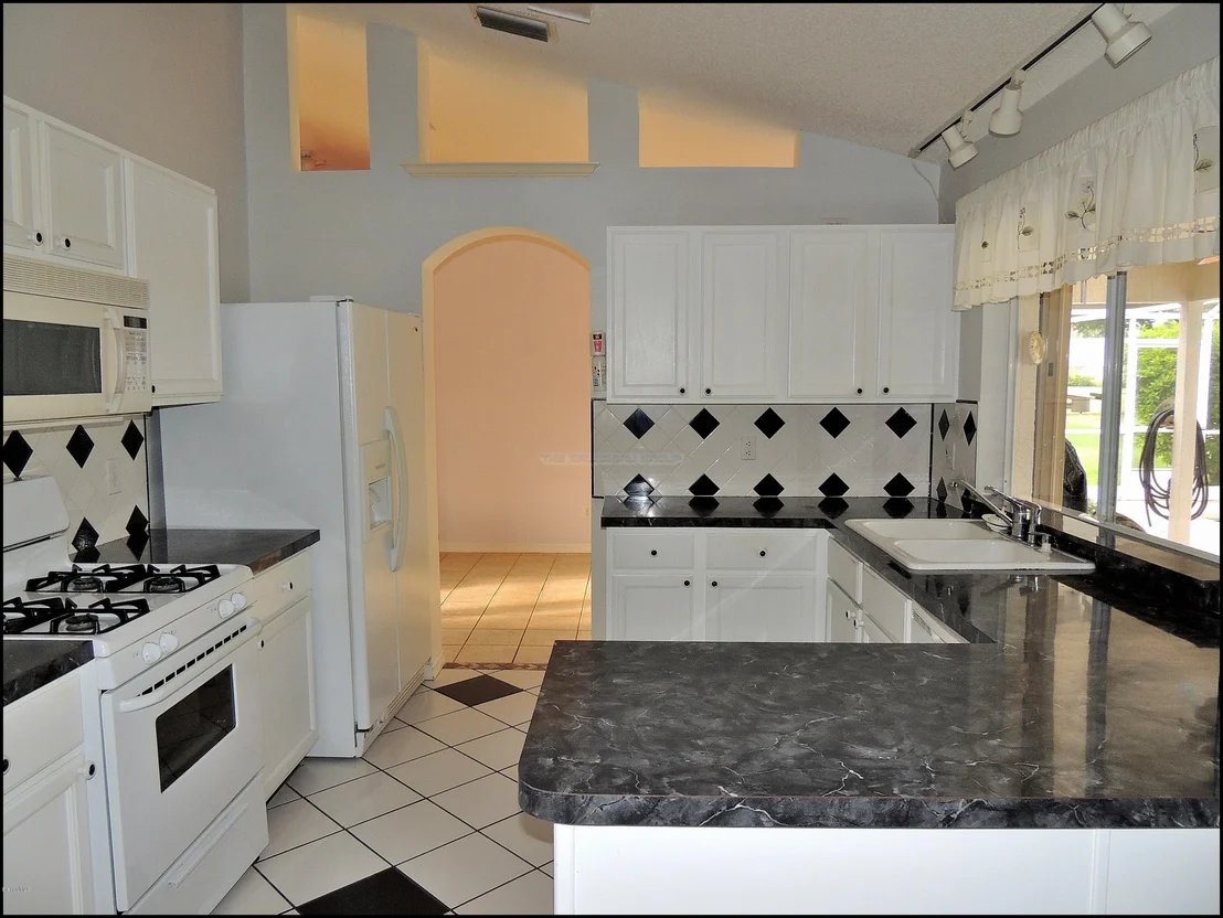 Photo of 970 Tamarind Circle