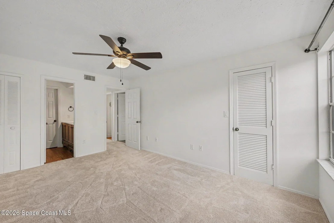 Photo of Unit UNITA202 at 7220 U.S. 1