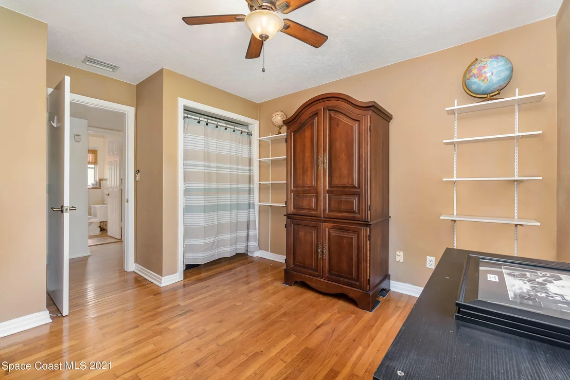 Photo of 108 S Indian Circle