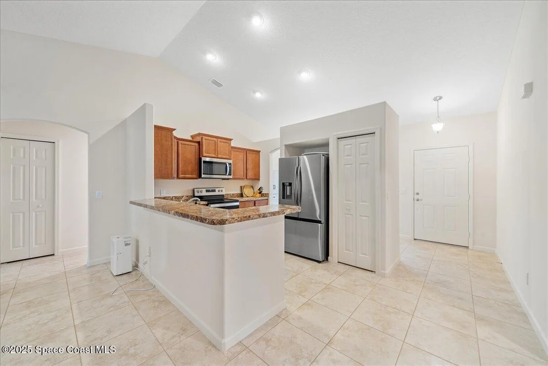 Photo of 7180 Ackerman Avenue