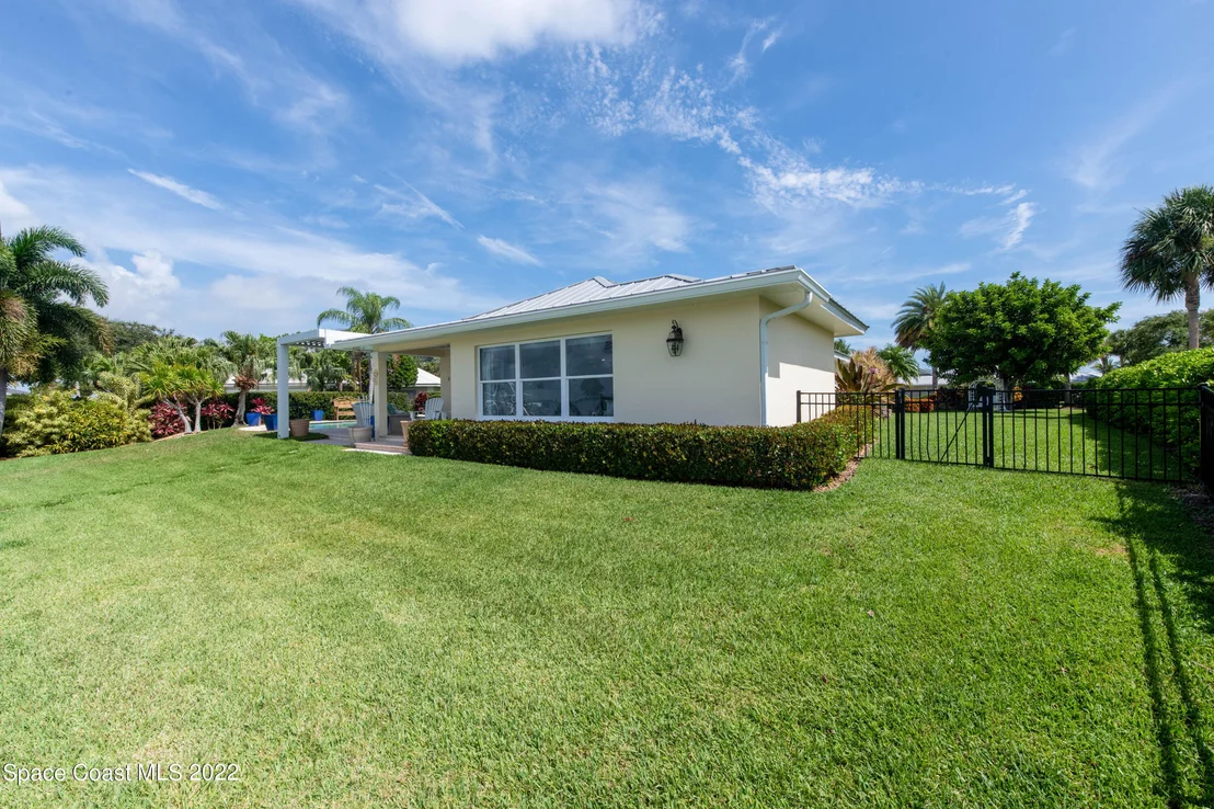 Photo of 1985 Windward Way