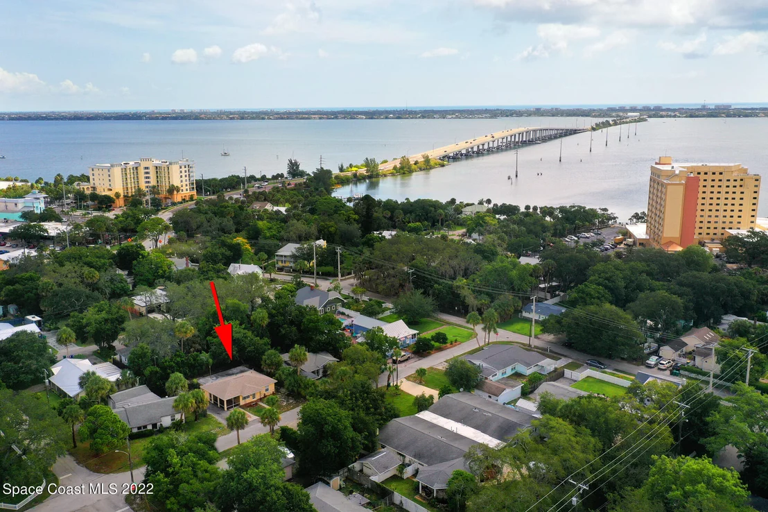 Photo of 560 Shady Lane