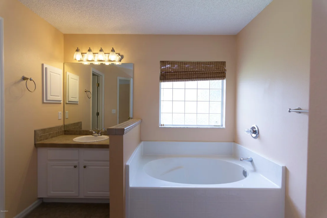 Photo of 1740 Whitman Drive
