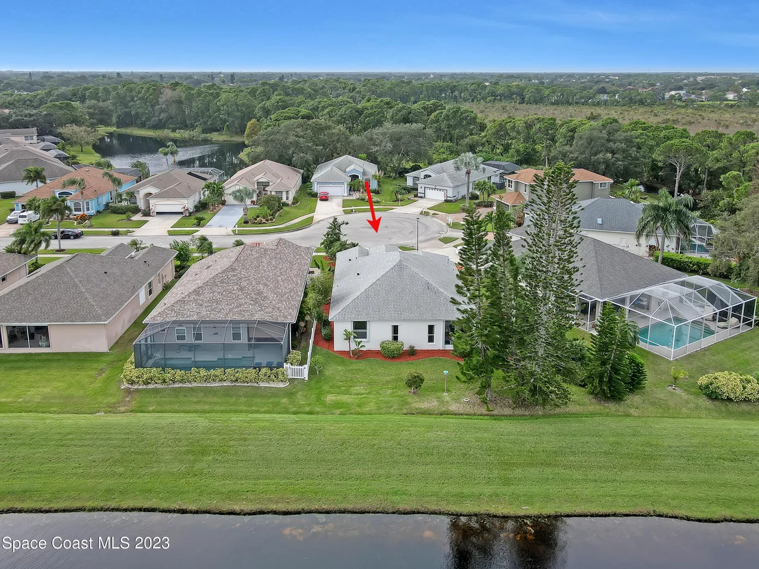 Photo of 904 Suntree Woods Drive