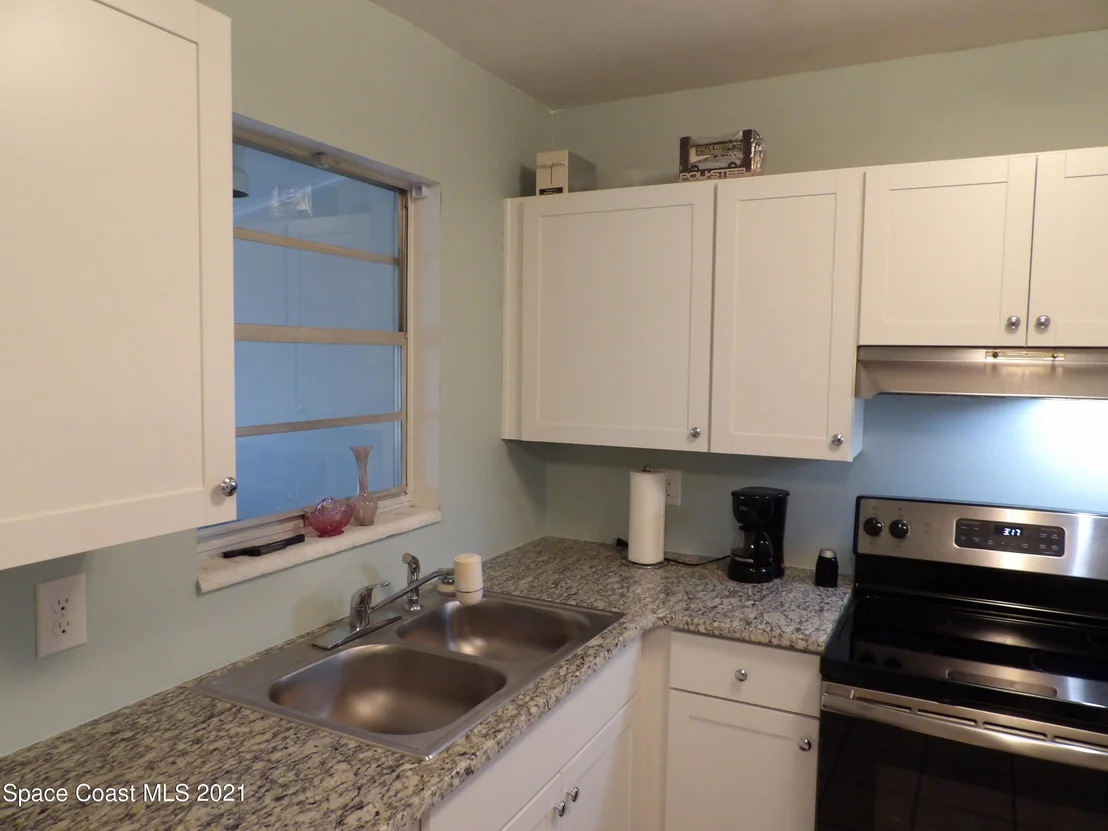 Photo of 797 Bianca Drive NE
