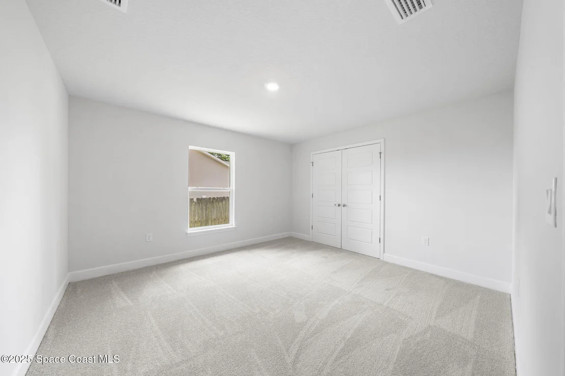 Photo of 920 Lyons Circle NW