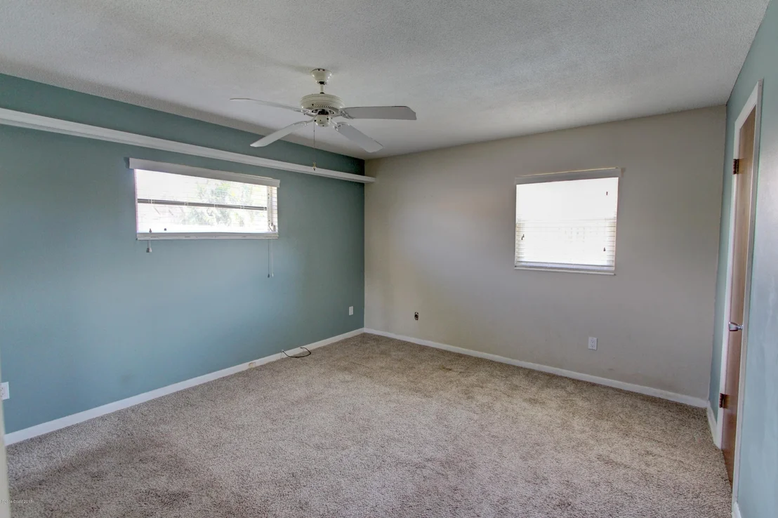Photo of 913 Bluewater Drive