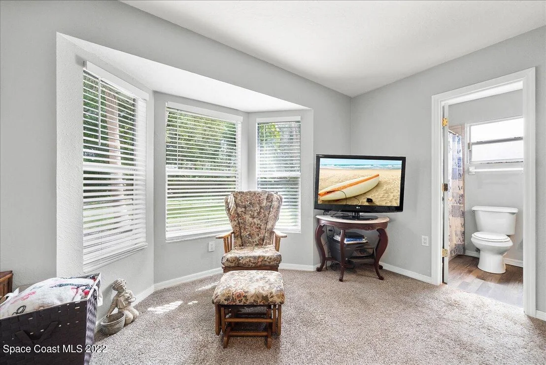 Photo of 6165 Corning Road
