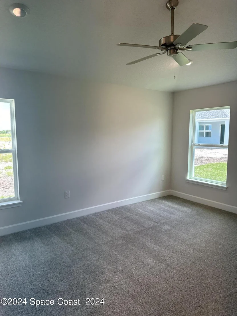 Photo of 975 Kylar Drive NW