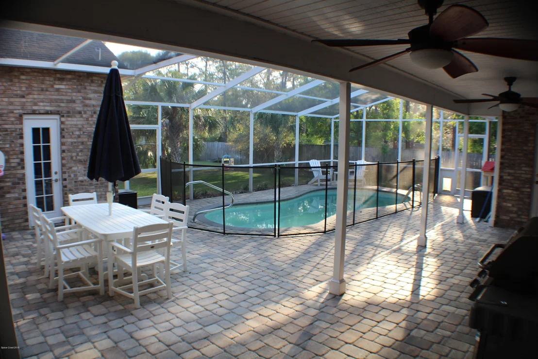 Photo of 8735 Sheridan Road