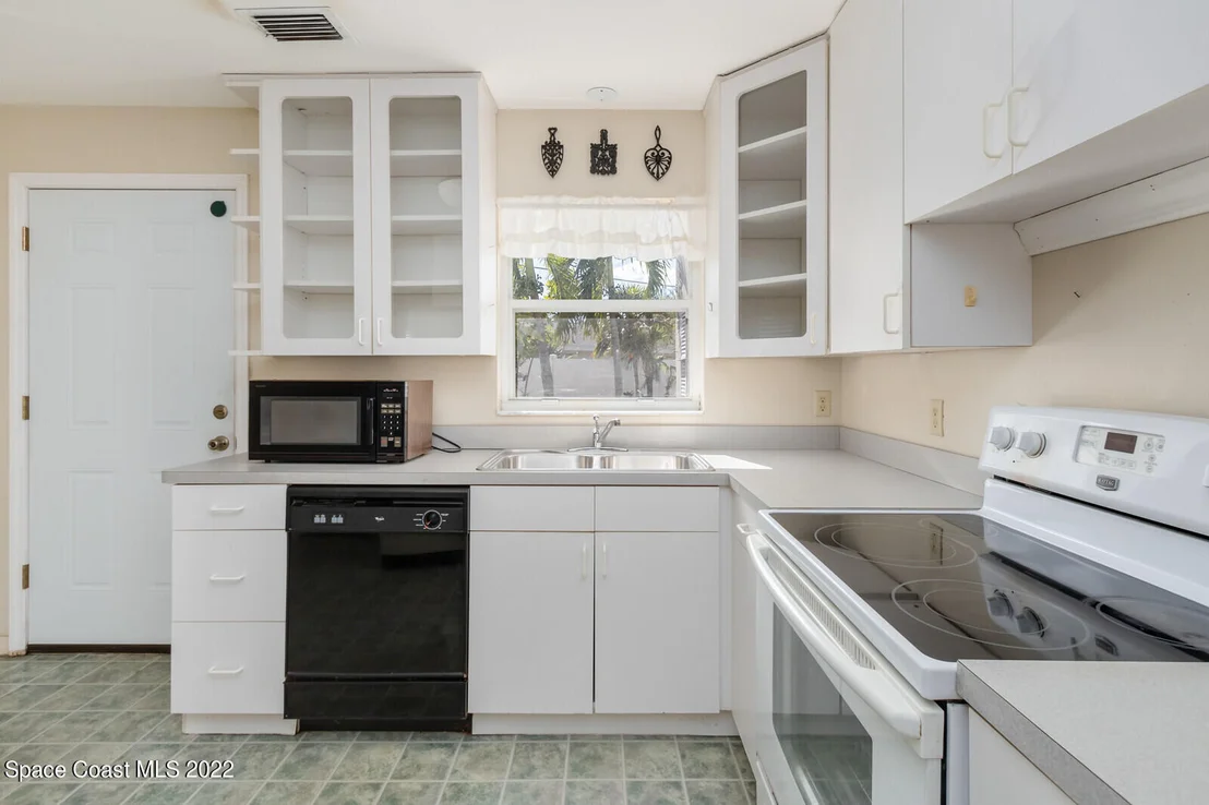 Photo of 2922 Riverview Drive