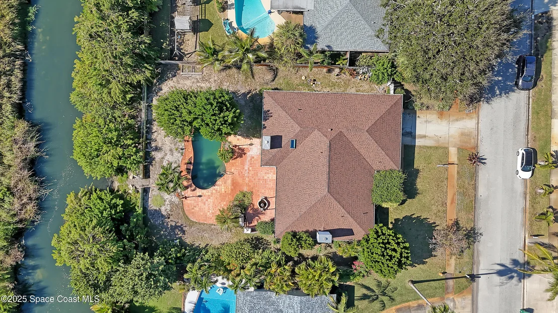 Photo of 235 Sand Dollar Road S