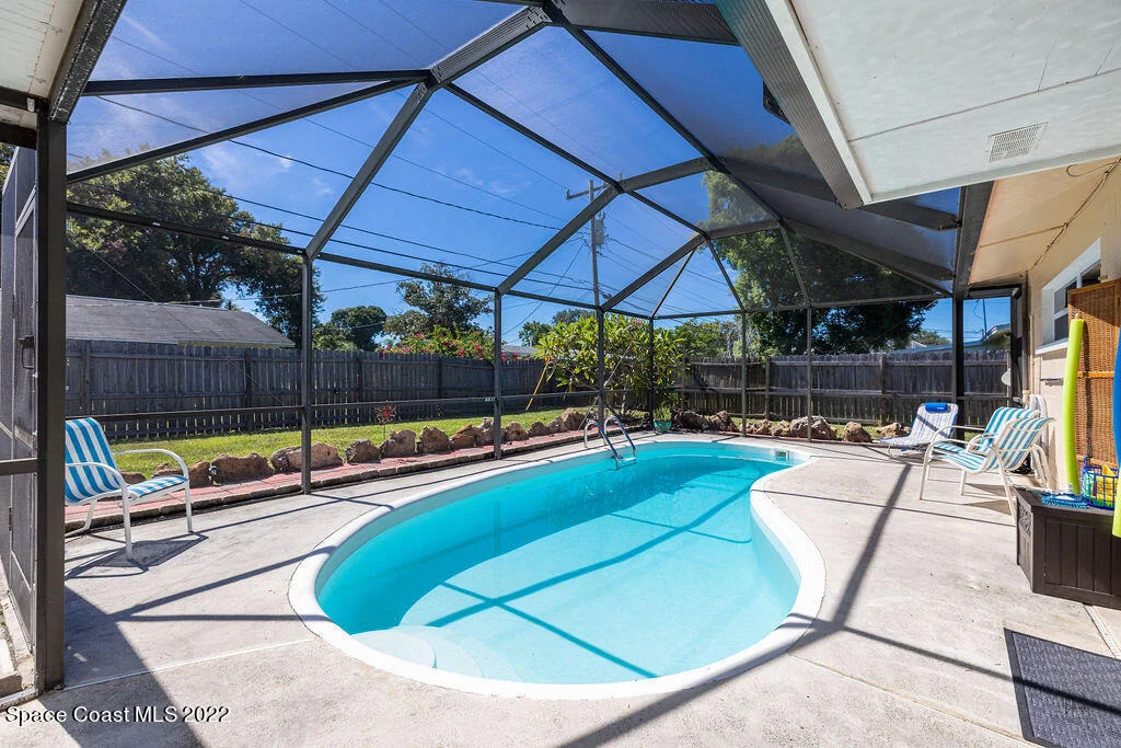 Photo of 1369 Estridge Drive