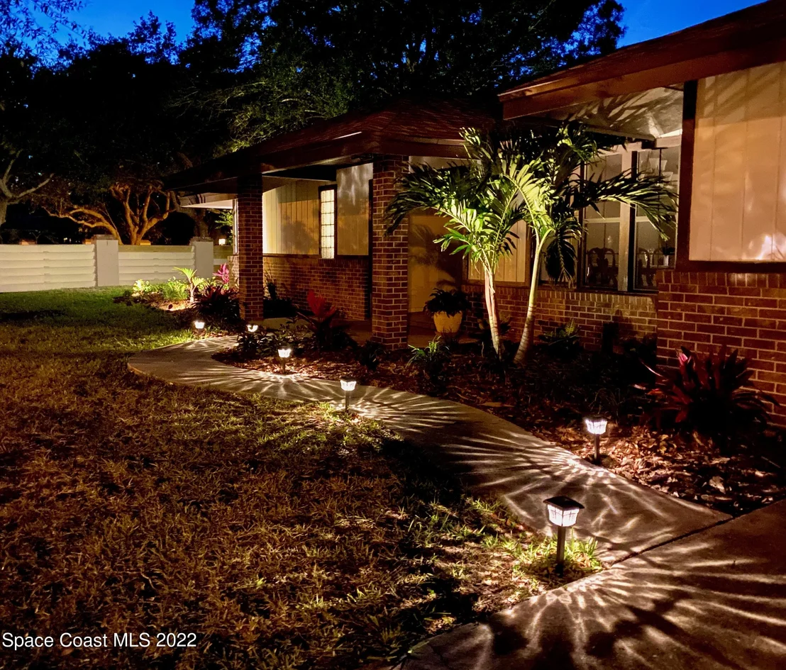 Photo of 2280 Hamlet Drive