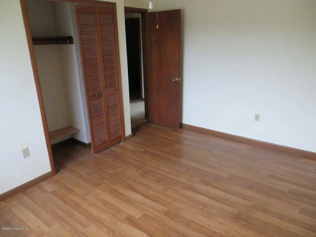 Photo of 1040 Sycamore Drive