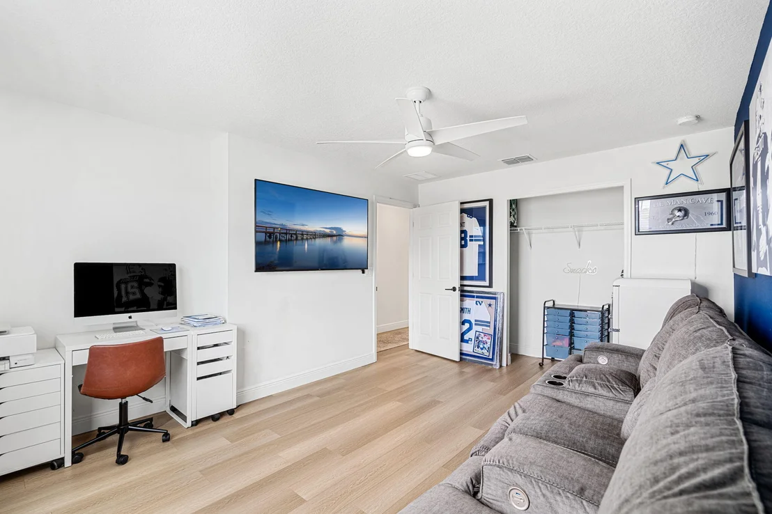 Photo of 1059 Dania Circle NE