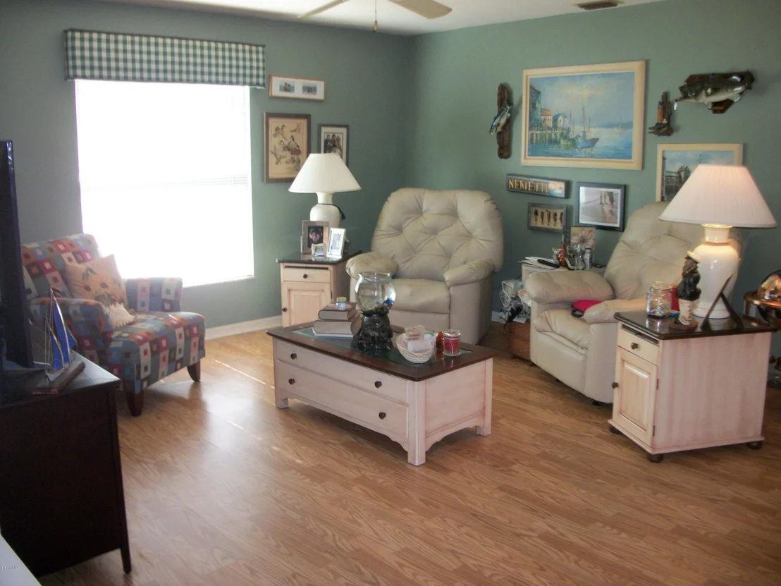 Photo of 875 Shoshone Lane