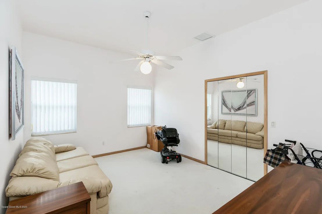 Photo of 582 Sanderling Drive