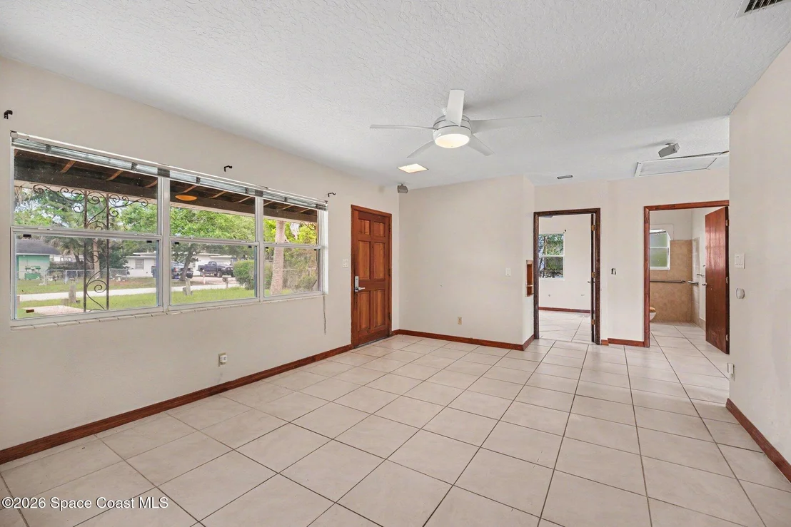Photo of 1600 Avocado Avenue