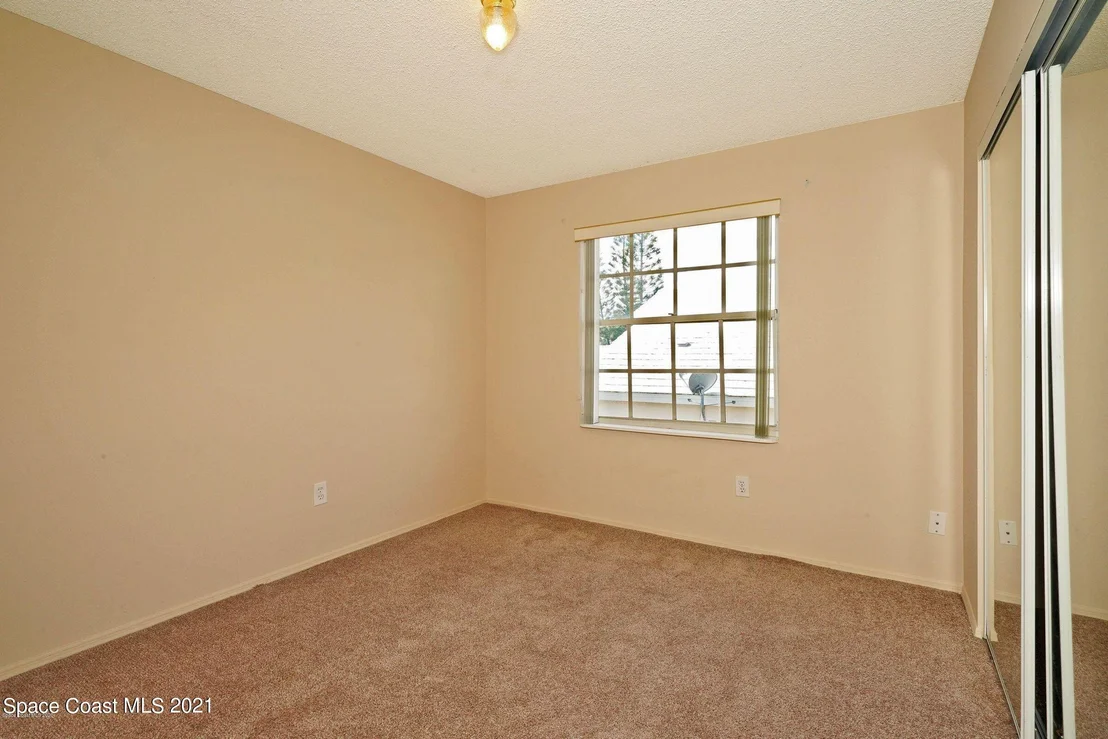 Photo of 1098 Goldenrod Circle NE
