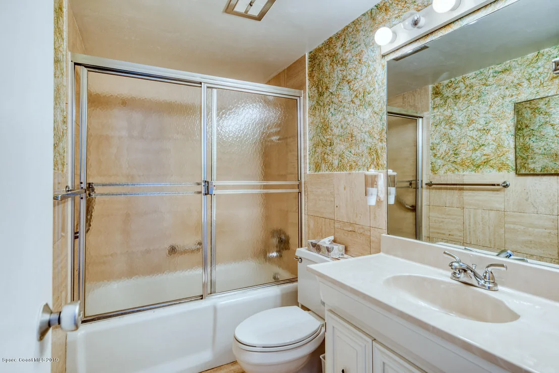Photo of Unit 607 at 205 Highway A1a
