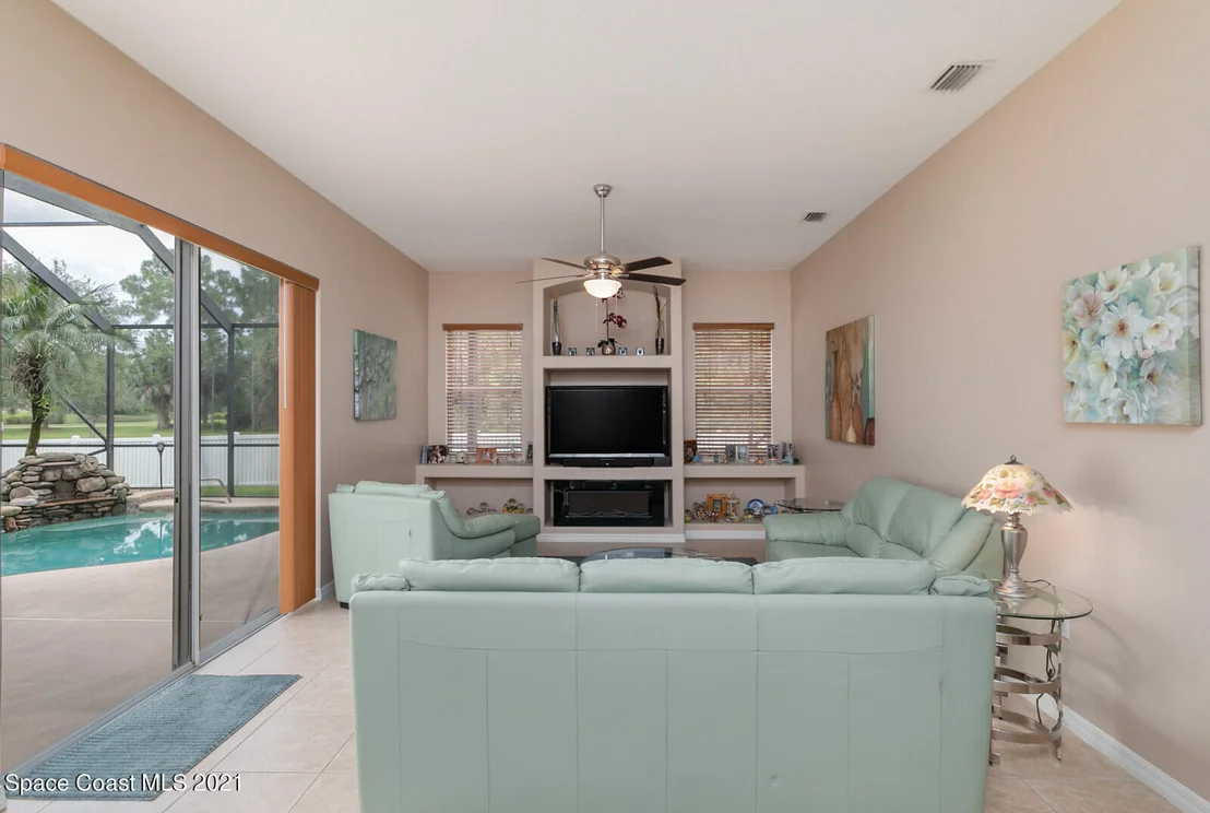 Photo of 280 Ridgemont Circle SE