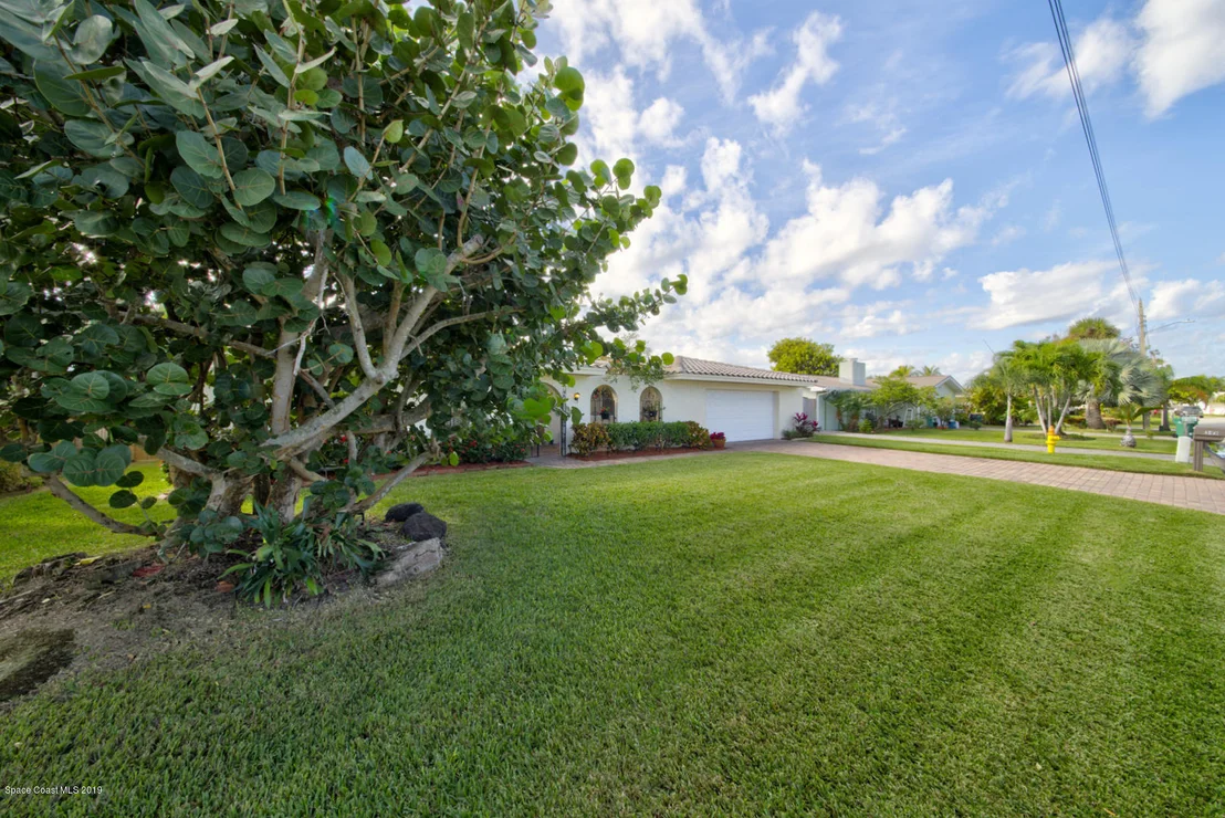 Photo of 343 Dorset Drive