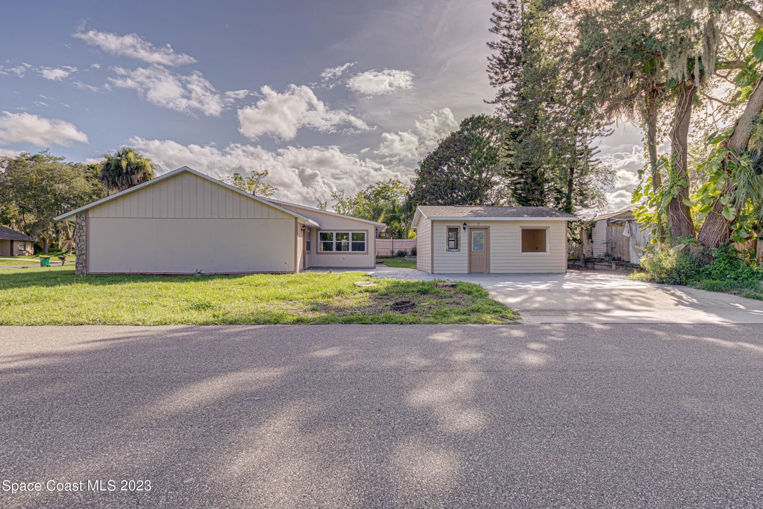 Photo of 6360 Arbor Avenue
