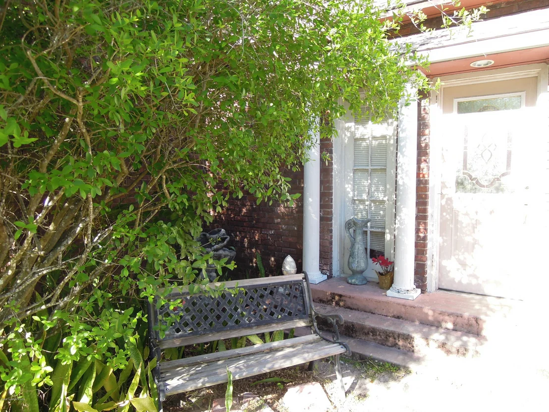 Photo of 1411 Pineapple Avenue