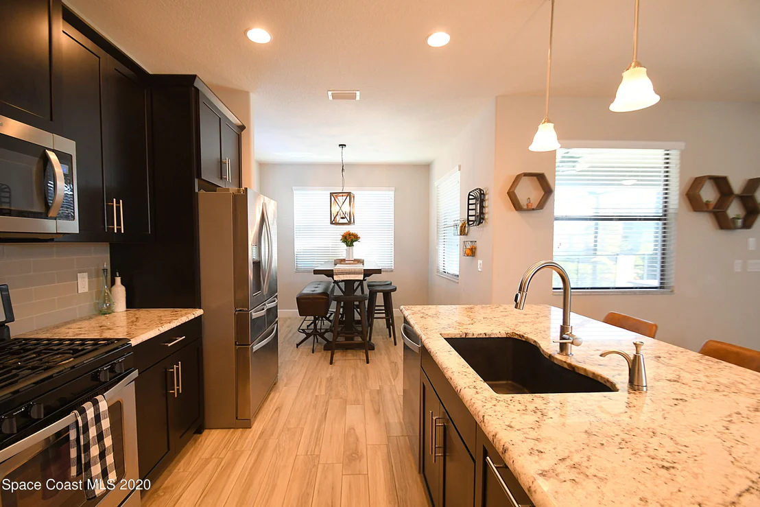 Photo of 2872 Casterton Drive