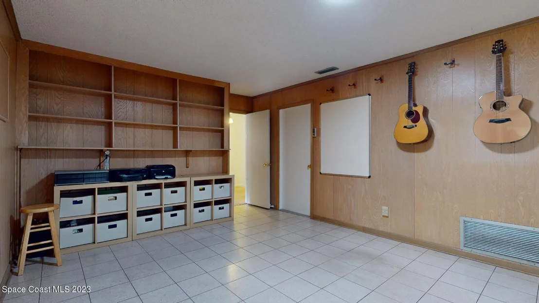 Photo of 383 Chester Drive