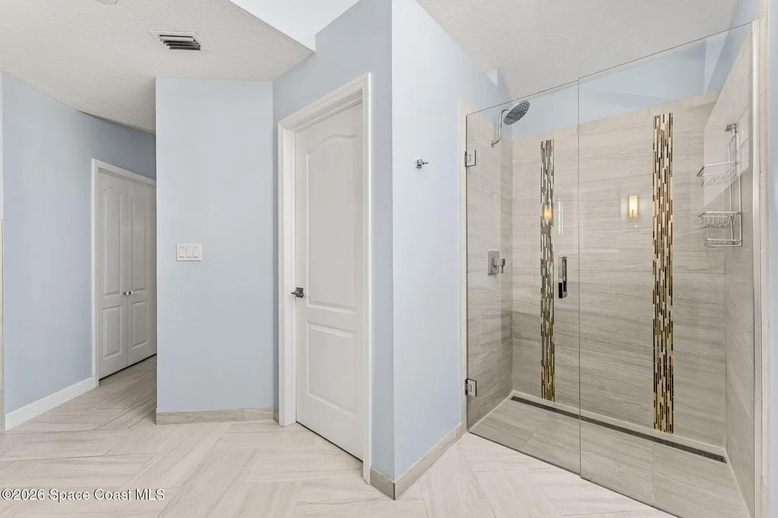 Photo of 5775 Sheffield Place