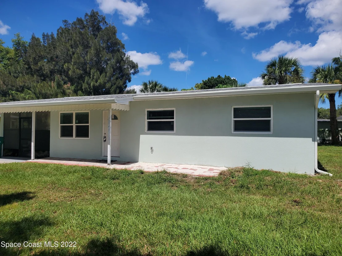 Photo of 1034 Carlton Drive