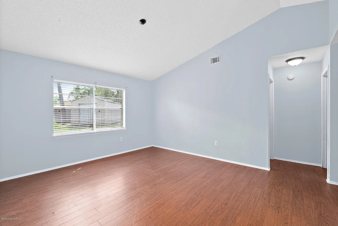 Photo of 6437 Fairchild Avenue