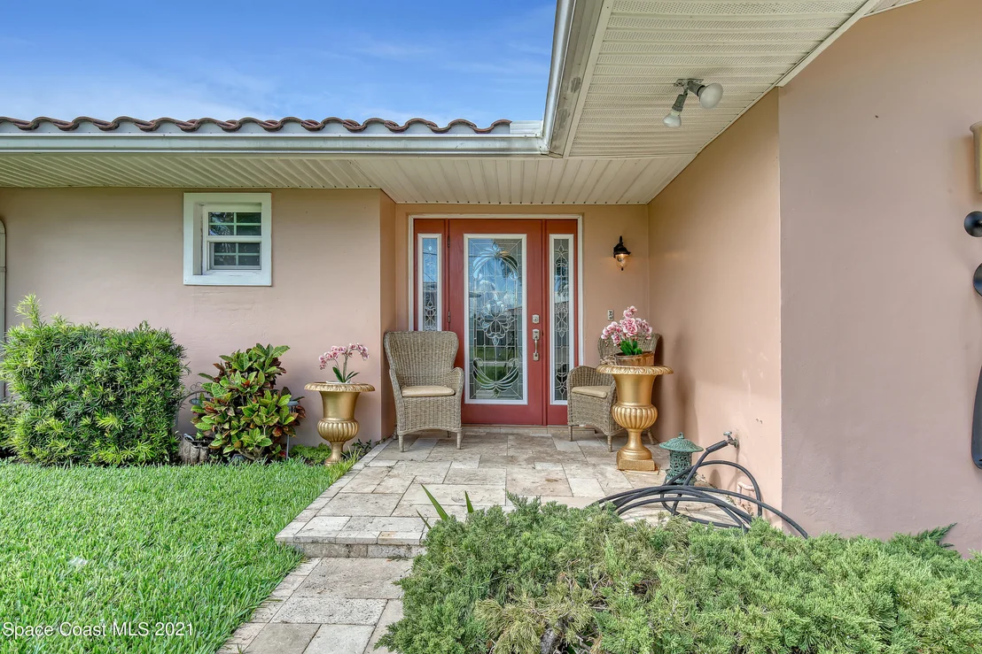 Photo of 227 Jamaica Drive