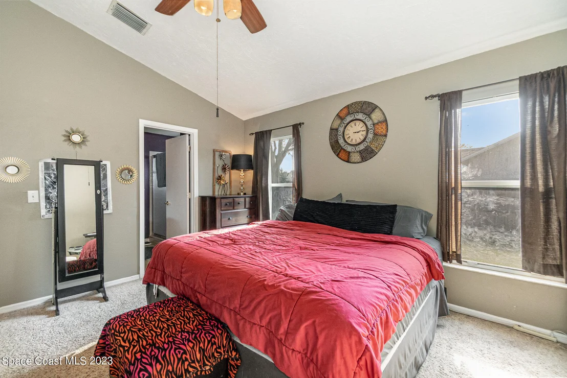 Photo of 672 Sandpiper Circle