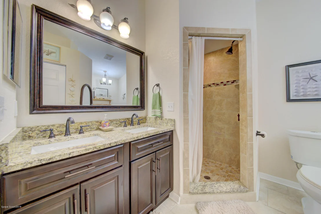 Photo of 6483 Bamboo Avenue