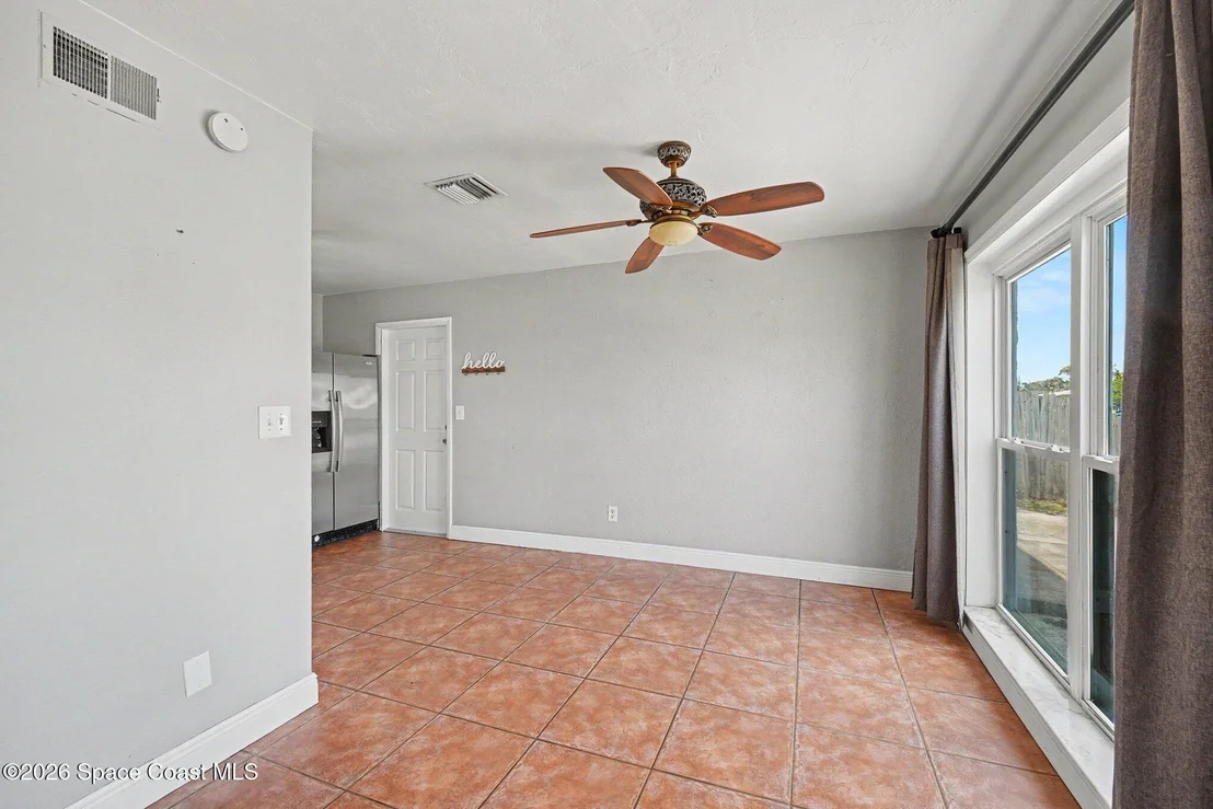 Photo of 112 SE 3rd Street