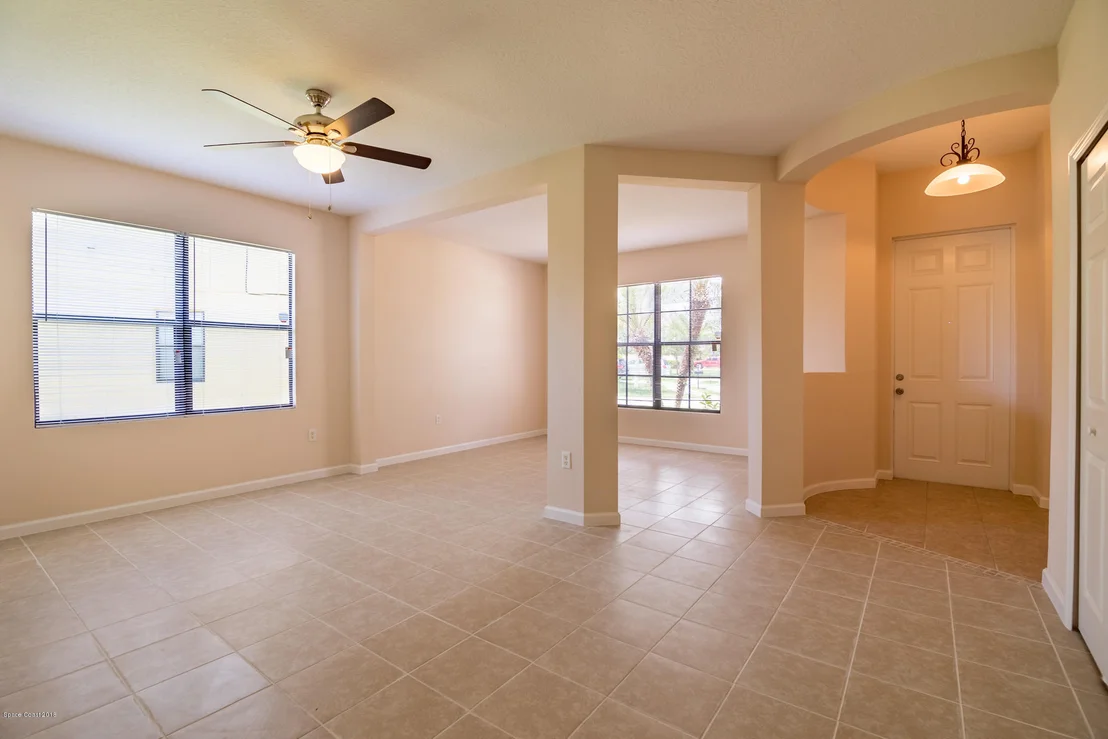 Photo of 394 Dryden Circle