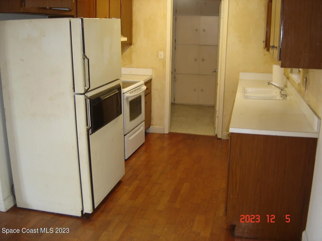 Photo of 2481 Victor Road