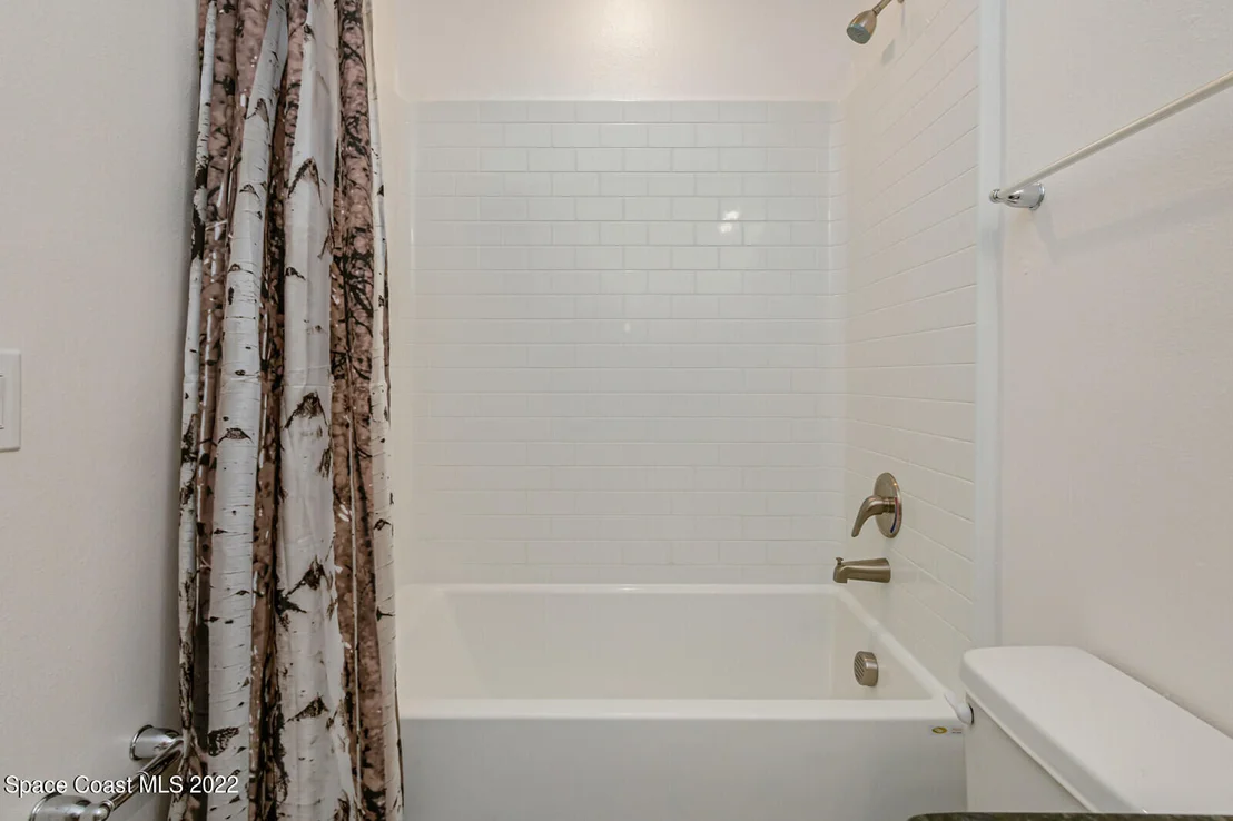 Photo of 953 Edensor Lane