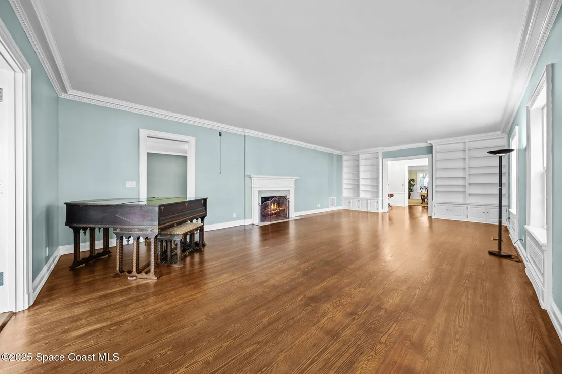 Photo of 875 N Indian River Drive