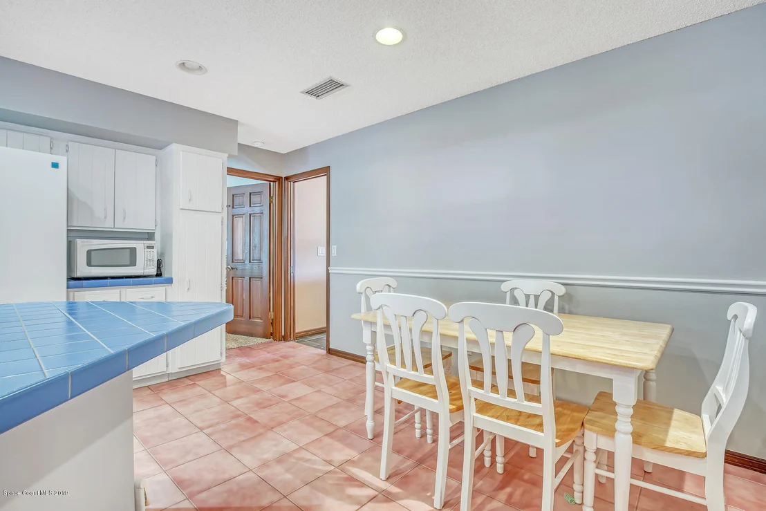 Photo of 480 Red Sail Way