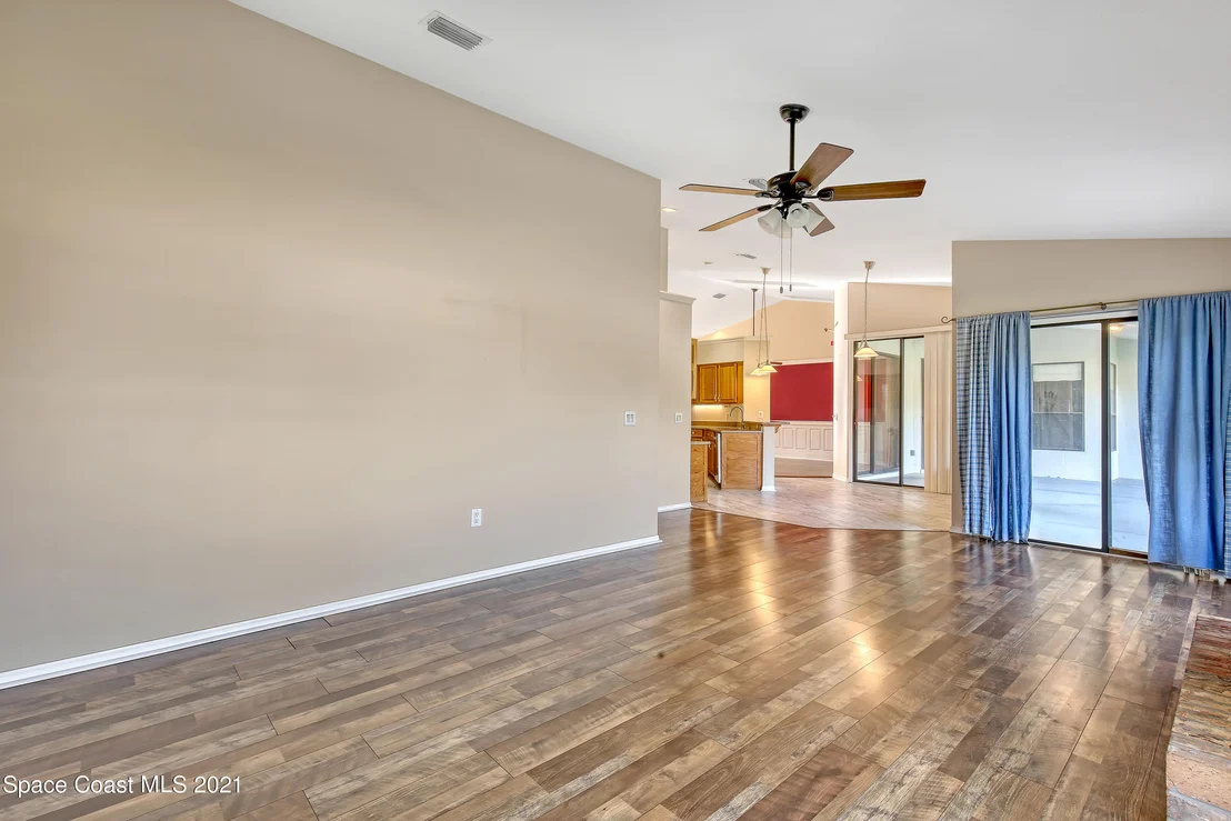 Photo of 1461 Wellington Circle