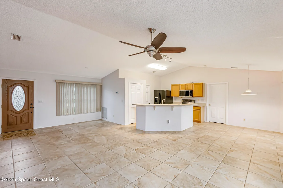 Photo of 973 Del Mar Circle