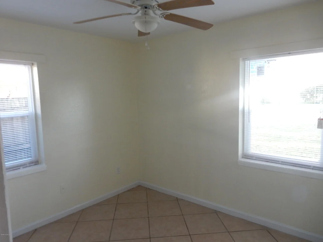 Photo of 404 Iris Lane
