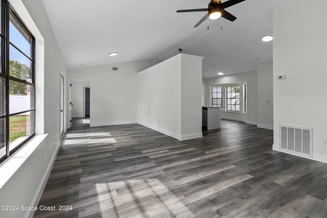 Photo of 7195 Pluto Avenue