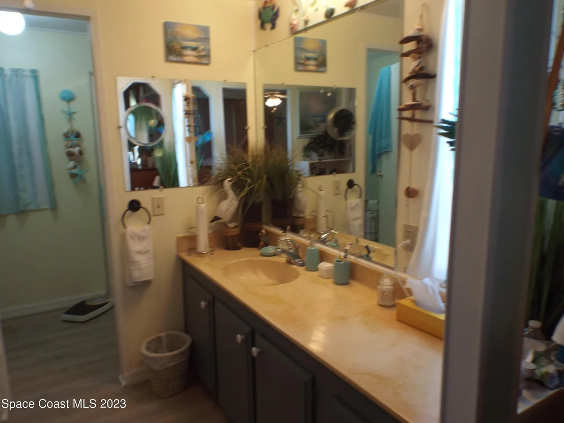 Photo of 1772 Coco Plum Street NE