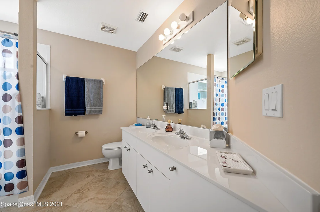Photo of 739 Wyeth Street